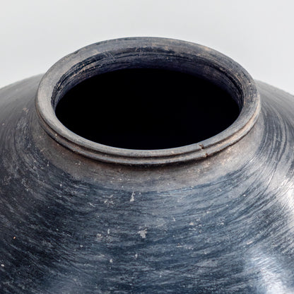 Clay Pot with Stand
