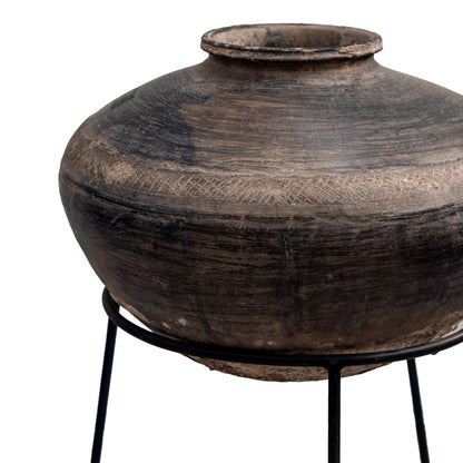 Clay Pot with Stand
