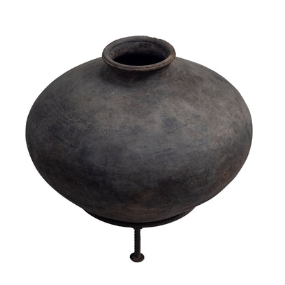 Clay Pot with Stand