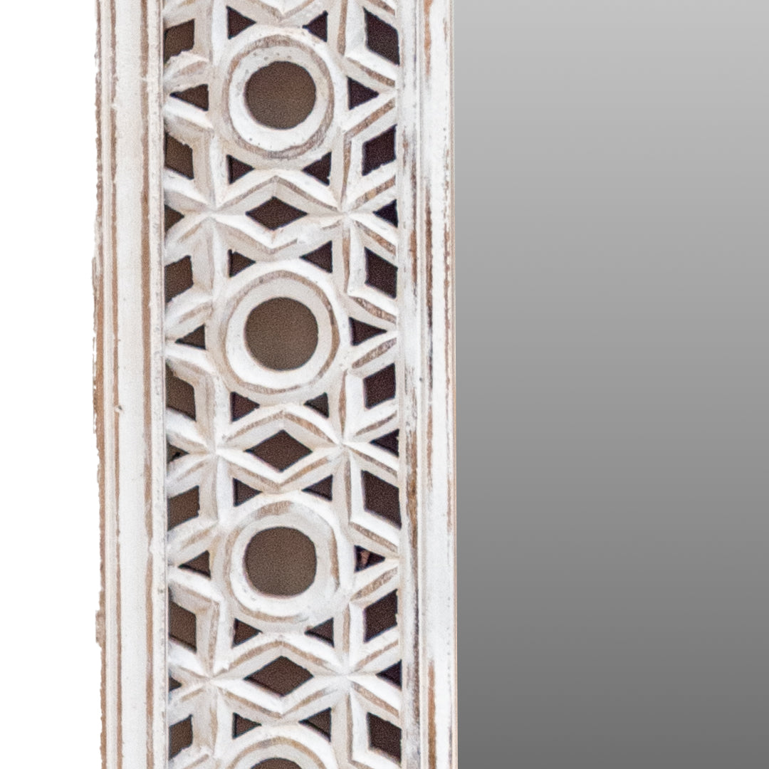Nakaashi Mirror