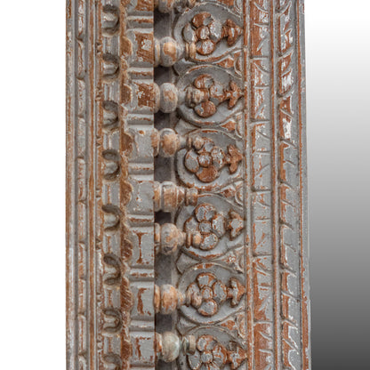 Chavi Mirror
