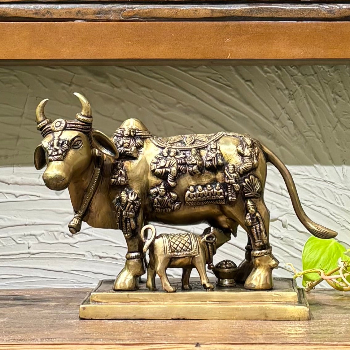 Small golden brass Kamadhenu