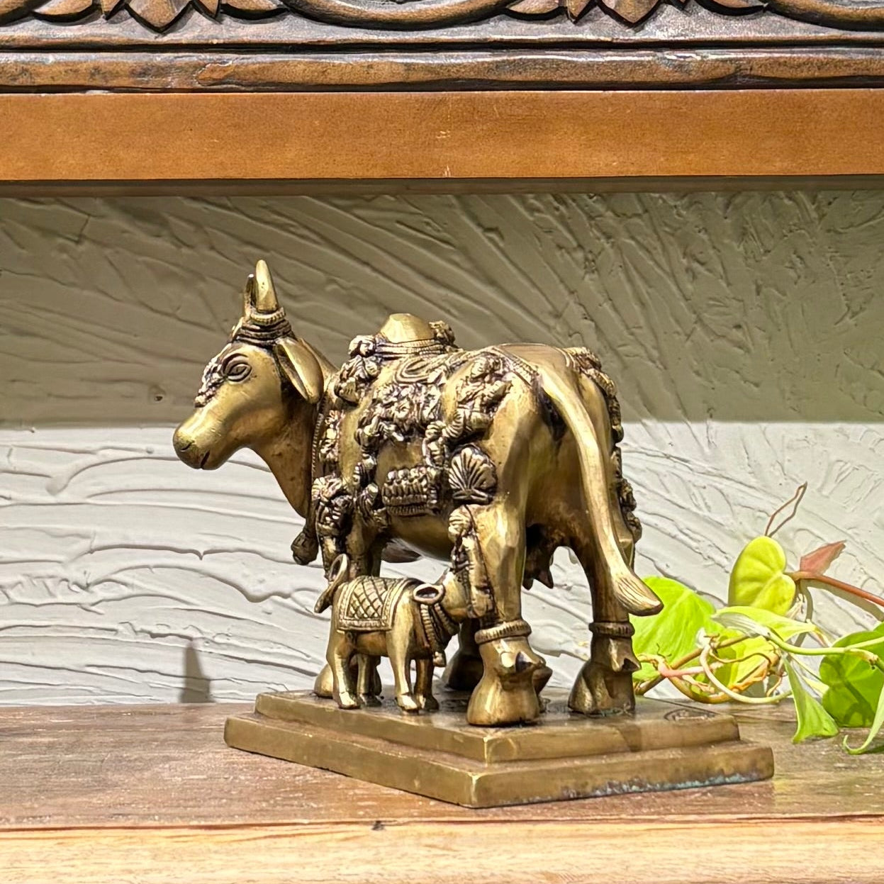 Small golden brass Kamadhenu
