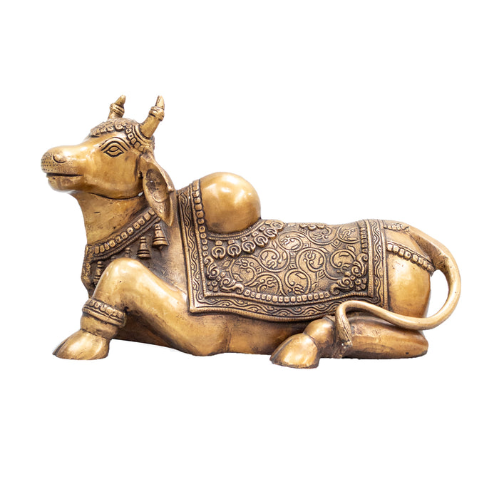 Sitting Nandi